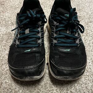 Altra Provision Black and Teal Athletic Shoes Women's Size 8